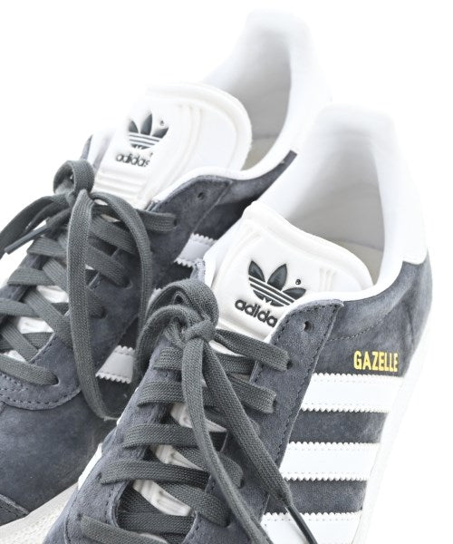 adidas รองเท้าผ้าใบ