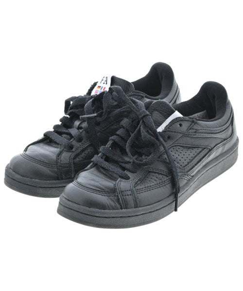 FUCKING AWESOME รองเท้าผ้าใบ