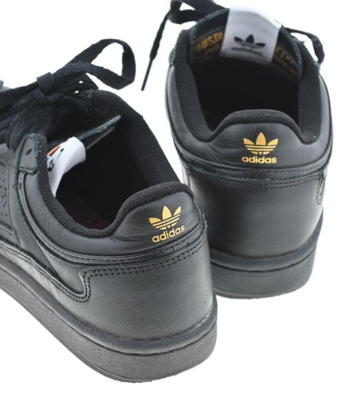 FUCKING AWESOME รองเท้าผ้าใบ