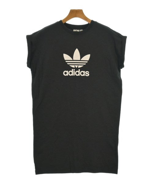 adidas ชุดเดรส