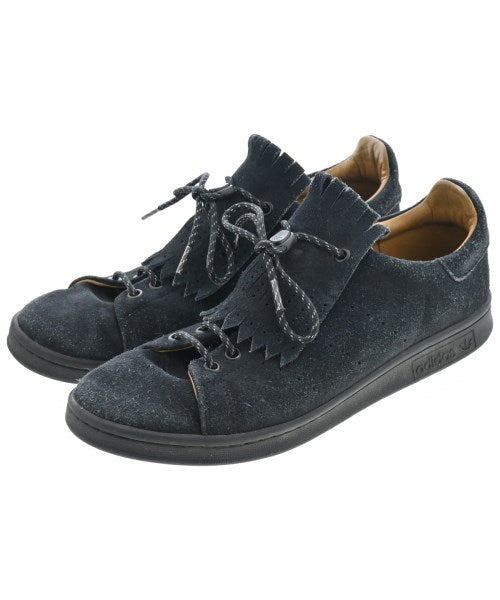 adidas รองเท้าผ้าใบ