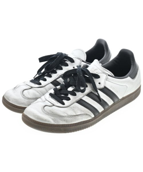 adidas รองเท้าผ้าใบ