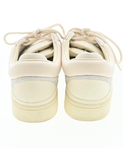 adidas รองเท้าผ้าใบ