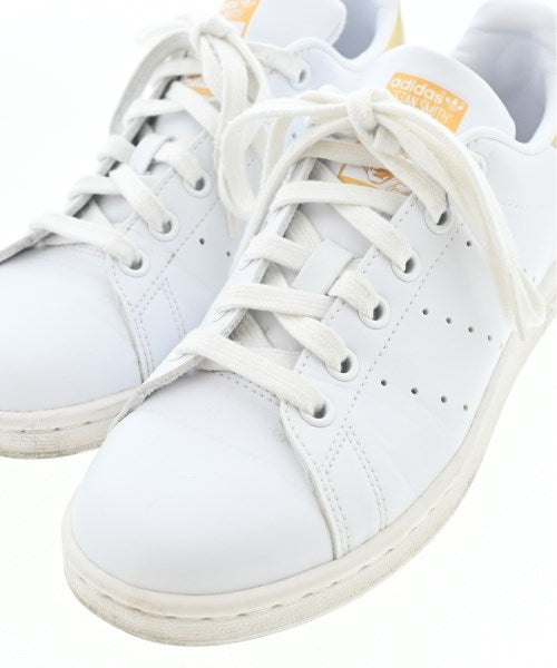 adidas รองเท้าผ้าใบ