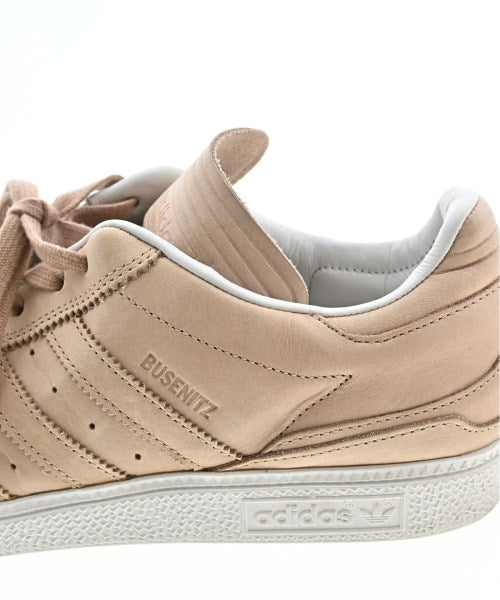 adidas รองเท้าผ้าใบ