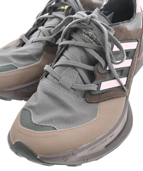 adidas รองเท้าผ้าใบ