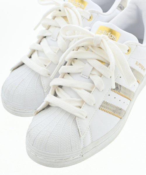 adidas รองเท้าผ้าใบ