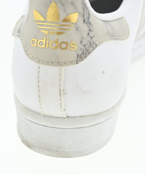adidas รองเท้าผ้าใบ