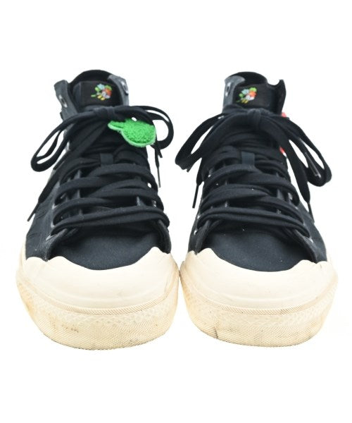 adidas รองเท้าผ้าใบ