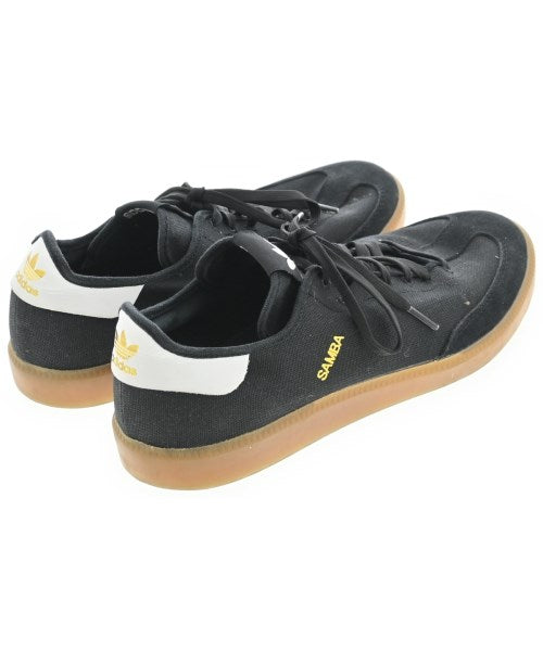 adidas รองเท้าผ้าใบ