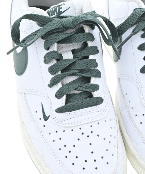 NIKE รองเท้าผ้าใบ