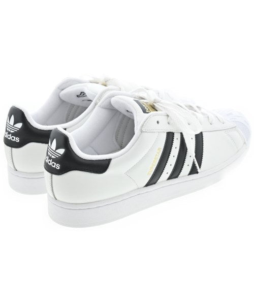 adidas รองเท้าผ้าใบ