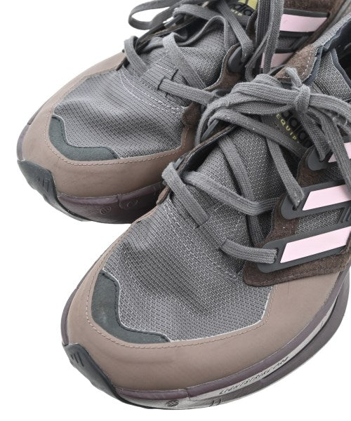 adidas รองเท้าผ้าใบ
