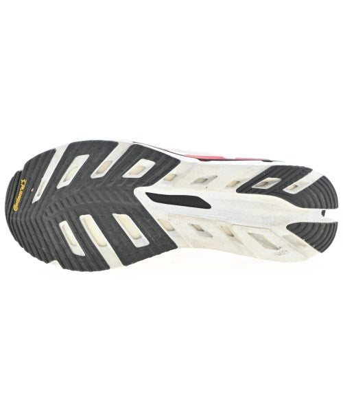 adidas รองเท้าผ้าใบ