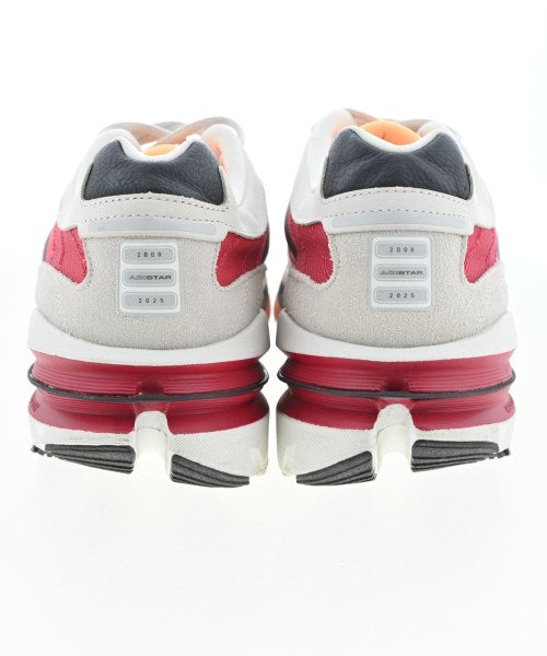 adidas รองเท้าผ้าใบ