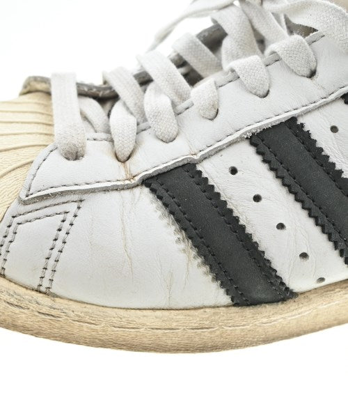 adidas รองเท้าผ้าใบ