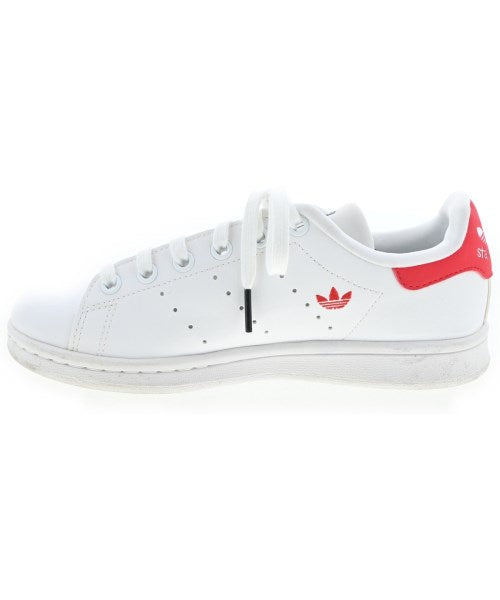adidas รองเท้าผ้าใบ