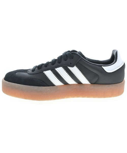 adidas รองเท้าผ้าใบ