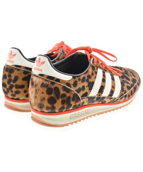 adidas รองเท้าผ้าใบ