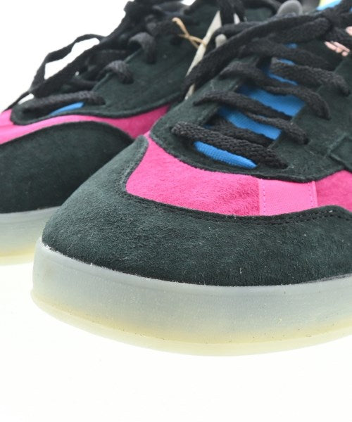 adidas รองเท้าผ้าใบ