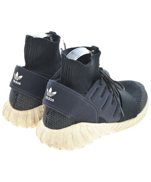 adidas รองเท้าผ้าใบ