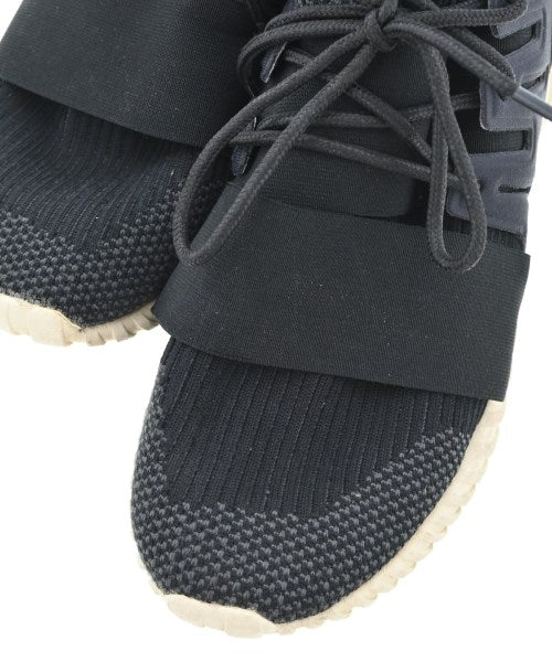 adidas รองเท้าผ้าใบ