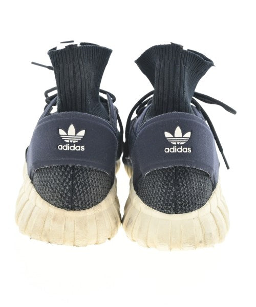adidas รองเท้าผ้าใบ