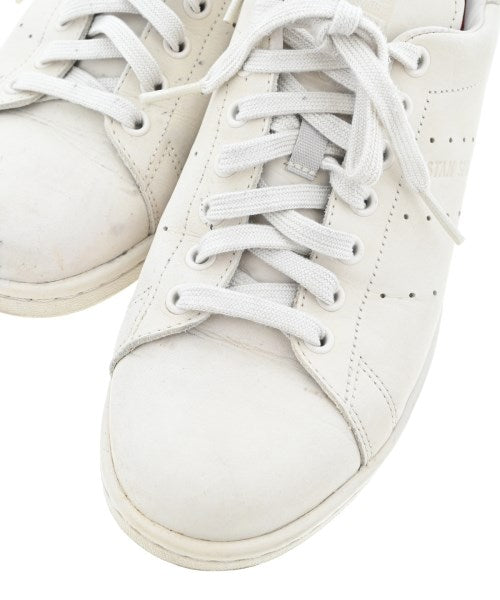 adidas รองเท้าผ้าใบ