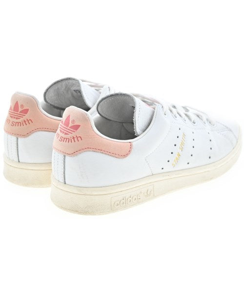 adidas รองเท้าผ้าใบ
