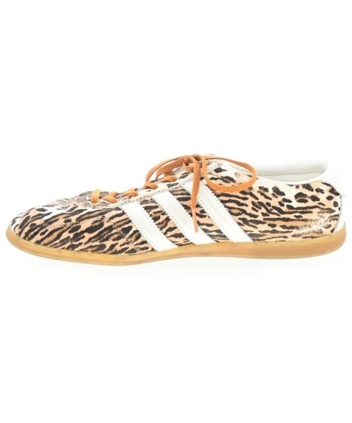 adidas รองเท้าผ้าใบ