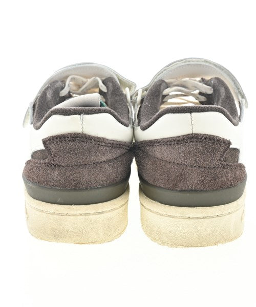 adidas รองเท้าผ้าใบ