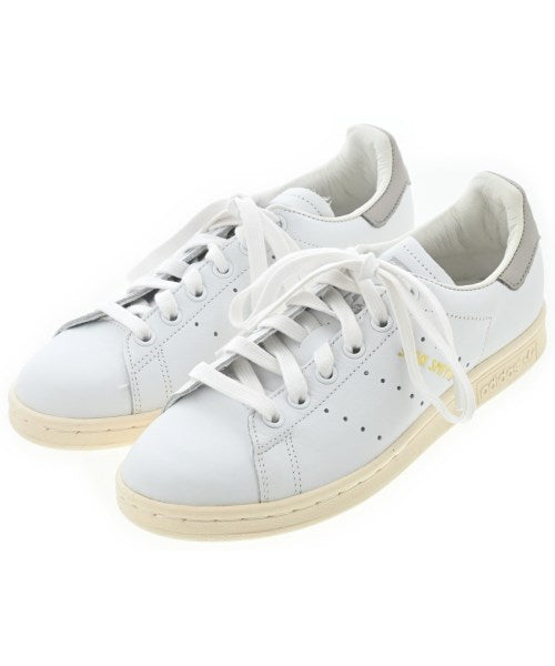 adidas รองเท้าผ้าใบ