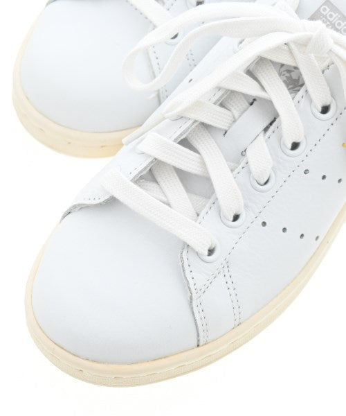 adidas รองเท้าผ้าใบ