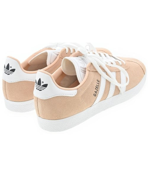 adidas รองเท้าผ้าใบ