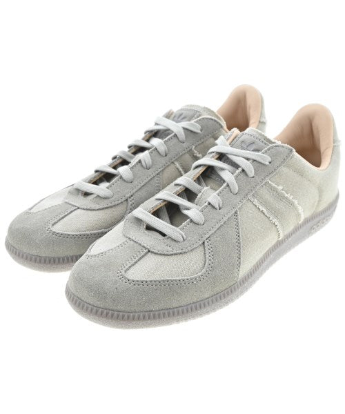 adidas รองเท้าผ้าใบ