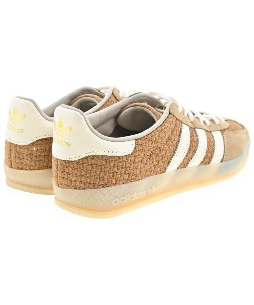 adidas รองเท้าผ้าใบ