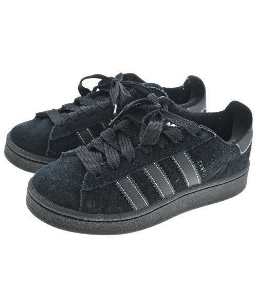 adidas รองเท้าผ้าใบ