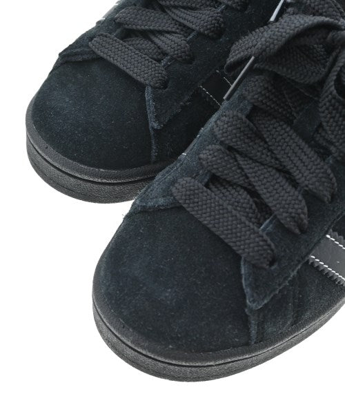 adidas รองเท้าผ้าใบ