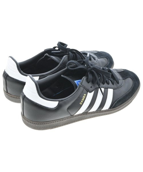 adidas รองเท้าผ้าใบ