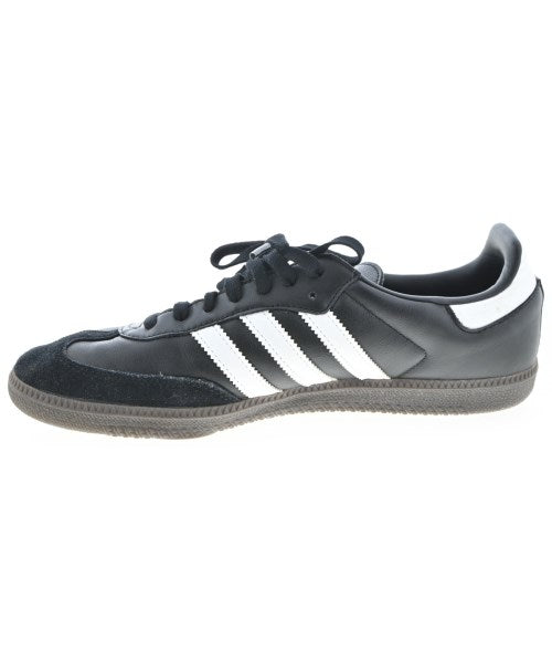adidas รองเท้าผ้าใบ