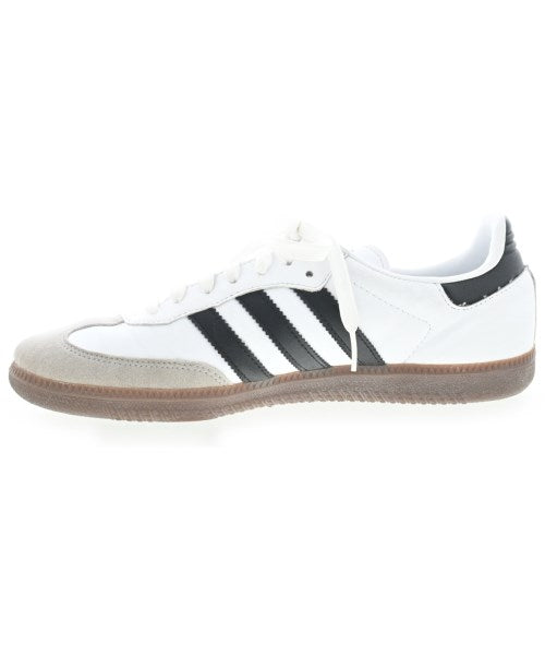 adidas รองเท้าผ้าใบ