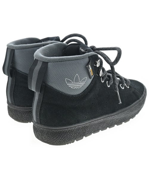 adidas รองเท้าผ้าใบ