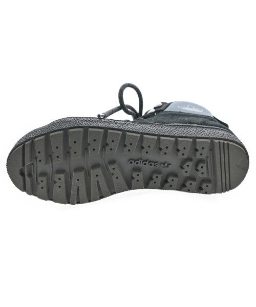 adidas รองเท้าผ้าใบ