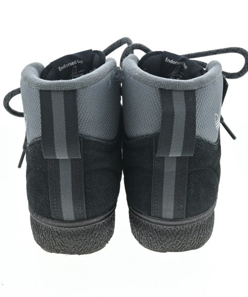 adidas รองเท้าผ้าใบ