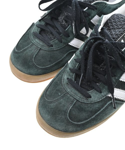 adidas รองเท้าผ้าใบ