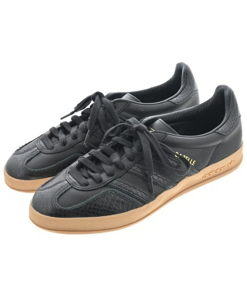 adidas รองเท้าผ้าใบ
