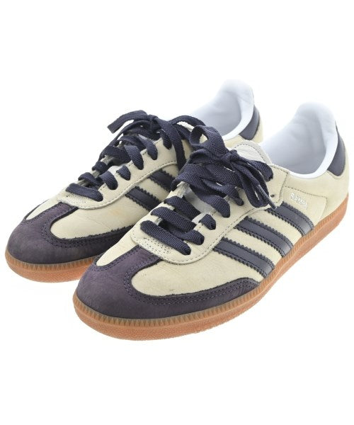 adidas รองเท้าผ้าใบ
