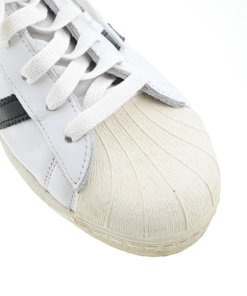 adidas รองเท้าผ้าใบ