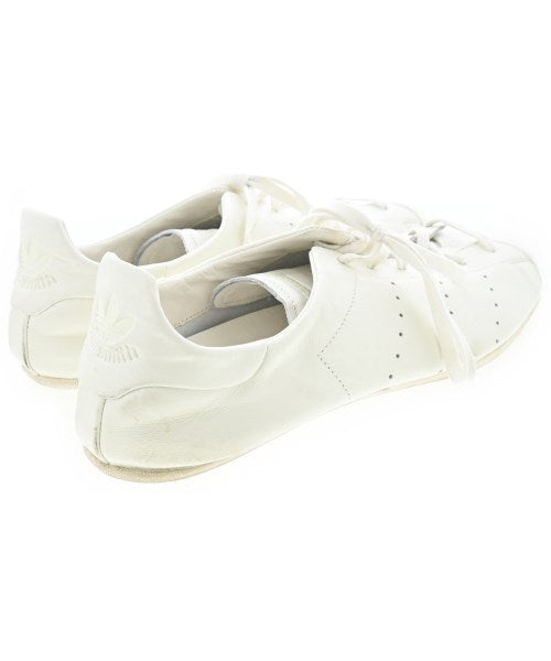 adidas รองเท้าผ้าใบ