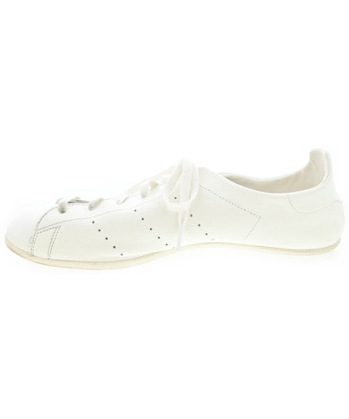 adidas รองเท้าผ้าใบ